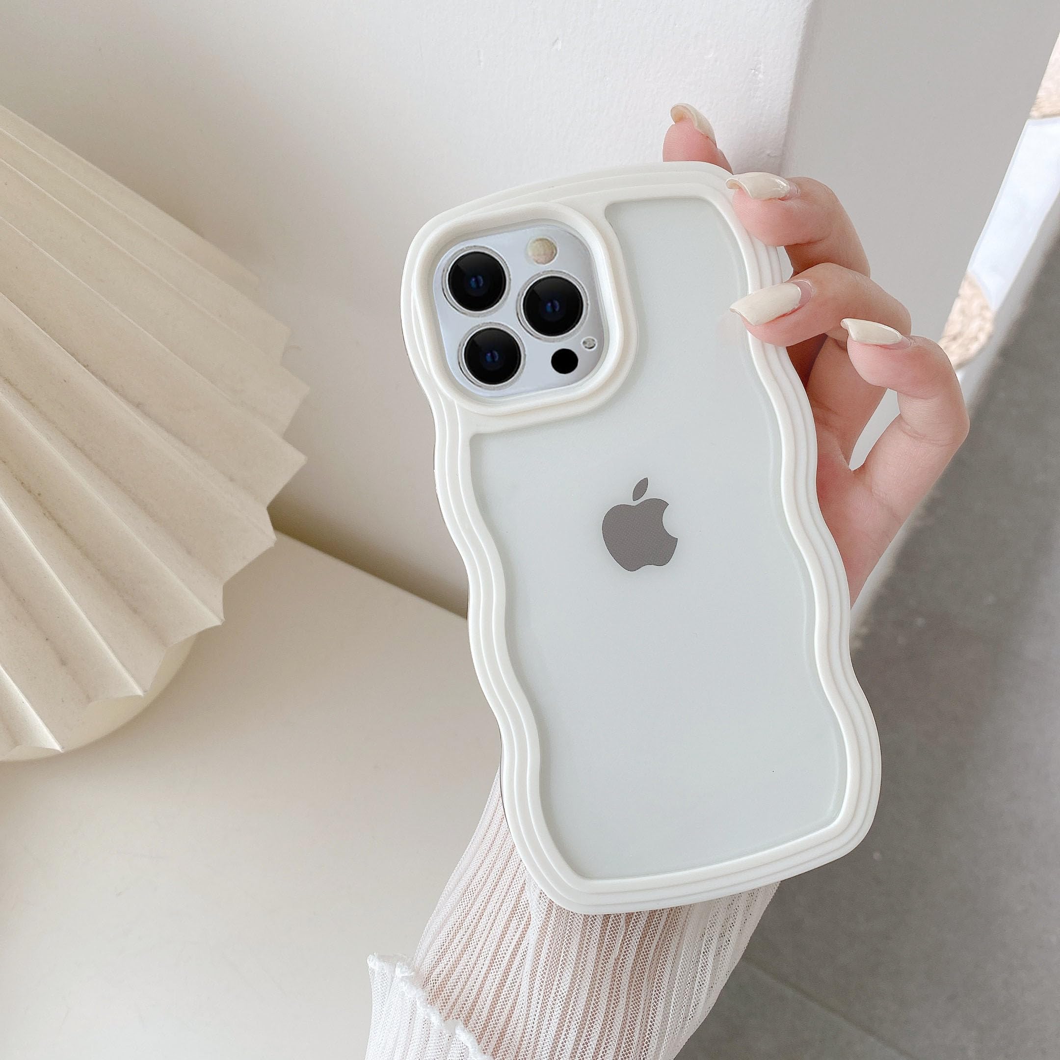 QLTYPRI i Phone 15 Proケース クリア TPUカバー おしゃれ 韓国 可愛い 透明 薄型 軽量 耐衝撃 スマホケース ワイヤレス充電対応 ストラップホール付き アイフォン 15 P